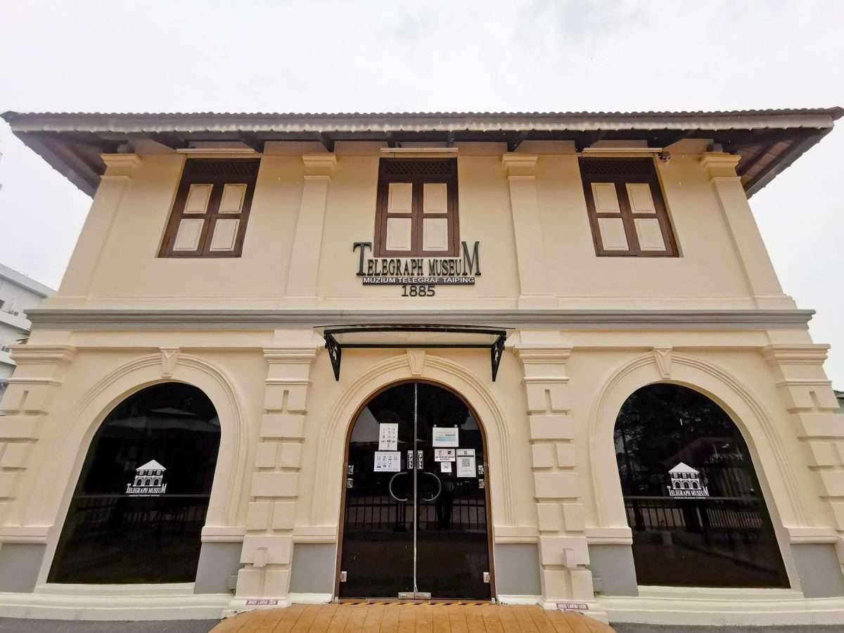 The Taiping Heritage Trail consists of this Telegraph Museum, among the other 40 site destinations, including Taiping Zoo, Raintree Walk, Jubilee Jetty Perak, and Clock Tower.