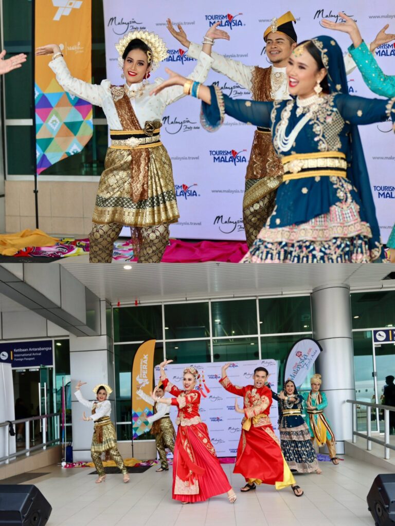 Sultan Azlan Shah Airport welcomed the arrival of Batik Air’s inaugural flight from Singapore today